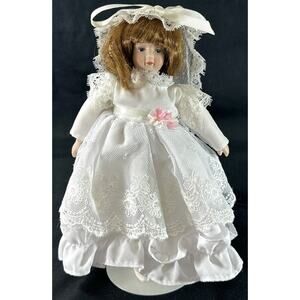 Vintage Porcelain Bride Doll Lace Dress Veil 8” Small Decorative Doll w/ Stand